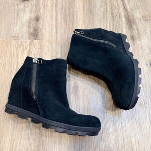 Sorel Joan Of Arctic Wedge Booties W8.5